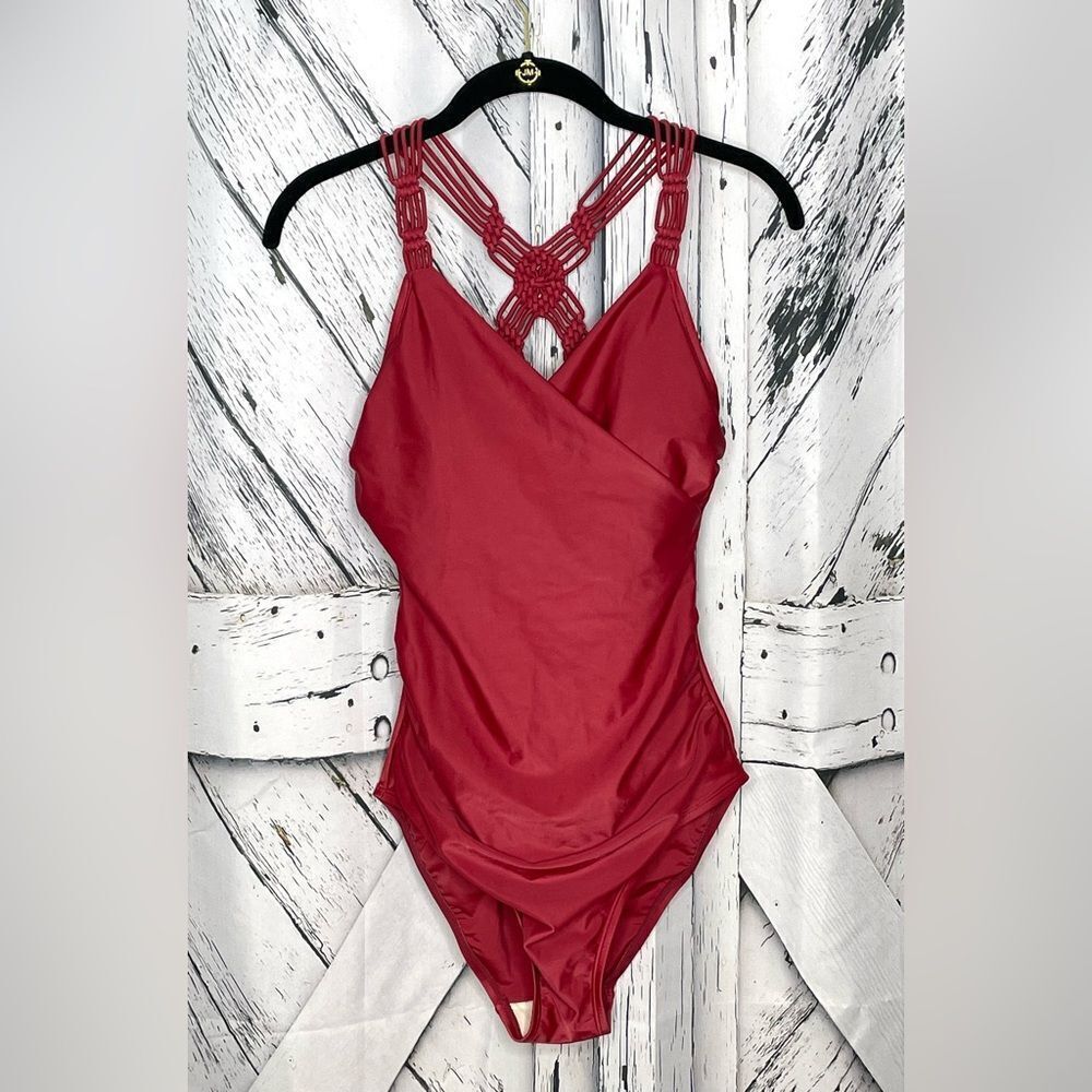 Merona Crisscross Back Ruched One Piece Swimsuit Dark Red Size M